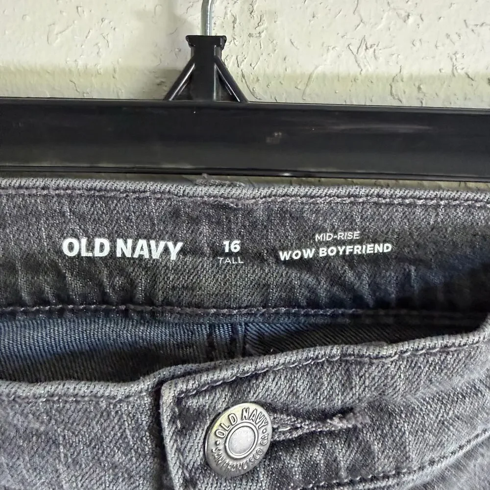 Old Navy Mid Rise Wow Boyfriend Jeans Womens 16 Tall Gray Wash Denim Relaxed Fit
